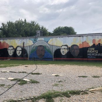 Edmund Pettus Bridge - Mural at end of walk - Landmarks & Historical Buildings Near Me - Selma, Alabama Edmund Pettus Bridge - Mural at end of walk - Landmarks & Historical Buildings Near Me - Selma, Alabama