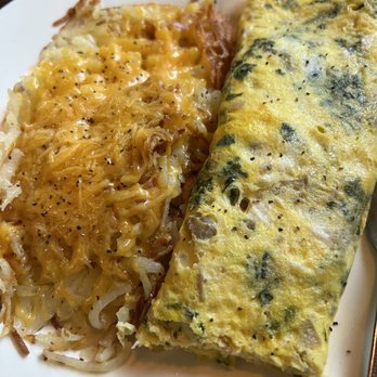 Tom’s Place Restaurant - Spinach and mushroom omelette & hashbrowns w cheese - American Near Me - High Point, North Carolina