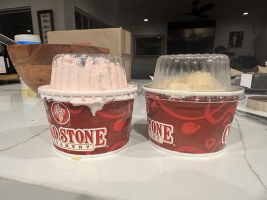 Cold Stone Creamery by null