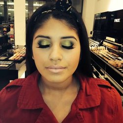 Beauty by Cherie Yvon - Full face makeup application