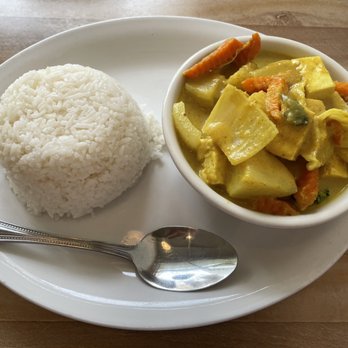 Racha Café - Yellow Curry - Thai Near Me - Berkeley, California
