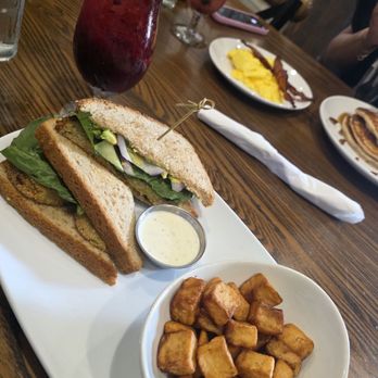 Another Broken Egg Cafe - American Near Me - Indianapolis, Indiana Another Broken Egg Cafe - American Near Me - Indianapolis, Indiana