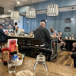 TT Murphs - Inside