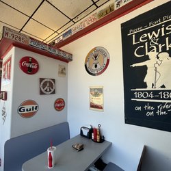 Big Tom's Diner - Dining Area