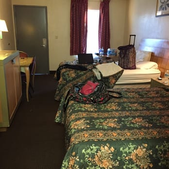 Shades Motel - Inside of room - Hotels Near Me - Baton Rouge, Louisiana Shades Motel - Inside of room - Hotels Near Me - Baton Rouge, Louisiana
