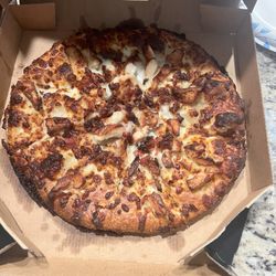 Domino's Pizza - Burnt chicken and bacon pizza