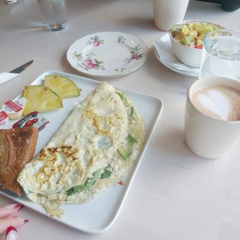 Luna Crepes & Cafe - Avocado and feta omelette - YUM - Coffee & Tea Near Me - Ottawa, Ontario Luna Crepes & Cafe - Avocado and feta omelette - YUM - Coffee & Tea Near Me - Ottawa, Ontario