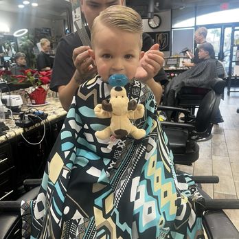 Henry Barber Shop - Cant let go of that wubby - Barbers Near Me - Las Vegas, Nevada