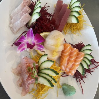 Mizu Japanese - Sushi sampler - Japanese Near Me - White Bear Lake, Minnesota Mizu Japanese - Sushi sampler - Japanese Near Me - White Bear Lake, Minnesota