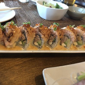 Yuzu Sushi - Salmon delight roll ($16.50) - Japanese Near Me - Chamblee, Georgia Yuzu Sushi - Salmon delight roll ($16.50) - Japanese Near Me - Chamblee, Georgia