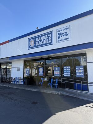 Daniel's Bagels by null