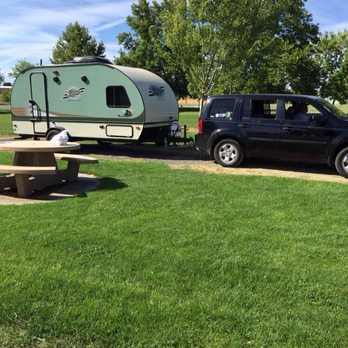 Umatilla Marina Park - Green space between sites and pick nick tables at each site. Bathrooms and showers clean. Price reasonable. Wi-Fi but no cable tv. - Campgrounds Near Me - Umatilla, Oregon Umatilla Marina Park - Green space between sites and pick nick tables at each site. Bathrooms and showers clean. Price reasonable. Wi-Fi but no cable tv. - Campgrounds Near Me - Umatilla, Oregon