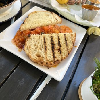 foothill - New American Near Me - Pasadena, California