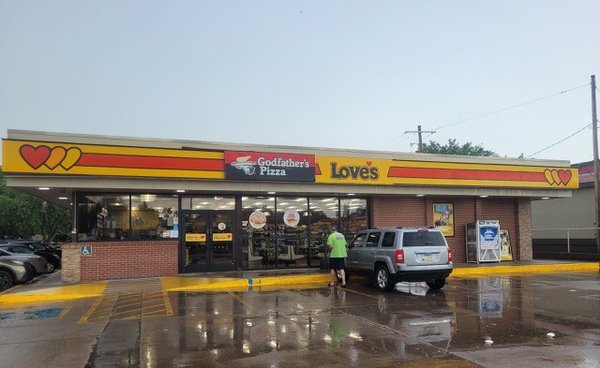 Love's Country Store