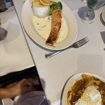 El Mariachi - SALMON IN PACIFICO SAUCE - Latin American Near Me - Rockville, Maryland