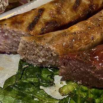 Brat House Grill - Sausages - Sandwiches Near Me - Wisconsin Dells, Wisconsin