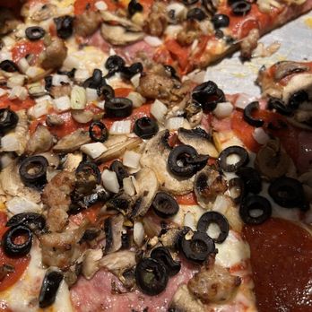 Toppers Pizza Place - Pizza Near Me - Oxnard, California Toppers Pizza Place - Pizza Near Me - Oxnard, California