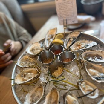 King's Fish House - Pine Ave - Oyster Sample Fleet Dozen - Seafood Near Me - Long Beach, California King's Fish House - Pine Ave - Oyster Sample Fleet Dozen - Seafood Near Me - Long Beach, California