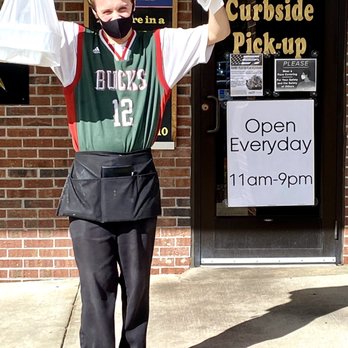 Glory Days Grill - Cameron always has my curbside pickup ready!! - American Near Me - Richmond, Virginia