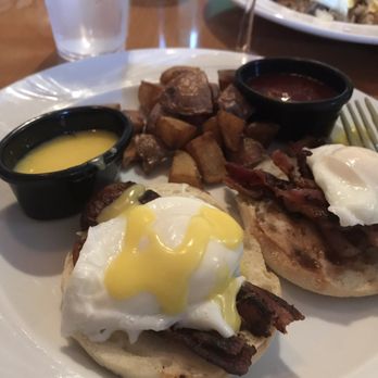 The Fireside Grill - Egg Benedict and apple butter on the muffin. - American Near Me - Beaverton, Oregon