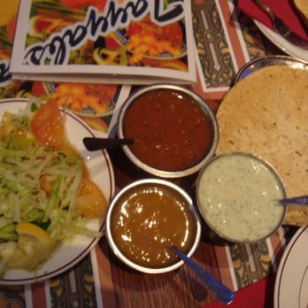 Tayyabs - poppadam and sauces - Indian Near Me - London, XGL