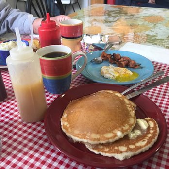 Monica’s Buttermilk Kitchen - American Near Me - Chewelah, Washington