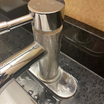 Holiday Inn Express & Suites Dover - Disgusting faucet! Shit hole hotel. - Hotels Near Me - Dover, Delaware