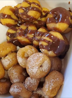 Fredericksburg Mini Donut Co by null
