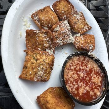 McGurk's - Toasted ravioli - Pubs Near Me - Saint Louis, Missouri