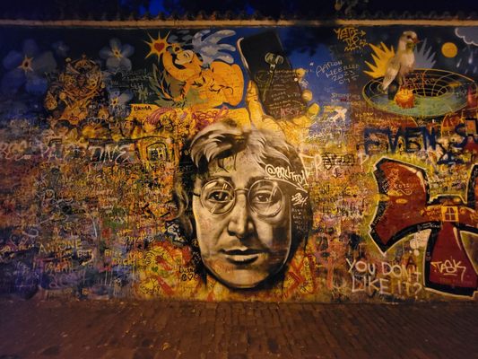Lennon Wall by null