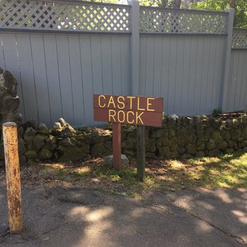 Castle Rock Park - Castle Rock Park Sign - Parks Near Me - Marblehead, Massachusetts