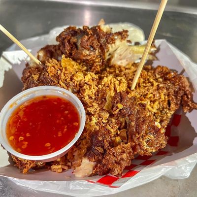 atSiam Night Market by null