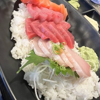 Amami Sushi Bistro - Chirashi Bowl. Excellent !! - Sushi Bars Near Me - San Bruno, California Amami Sushi Bistro - Chirashi Bowl. Excellent !! - Sushi Bars Near Me - San Bruno, California