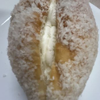 Elvin's Bakery - Coconut cream bun - Bakeries Near Me - Honolulu, Hawaii