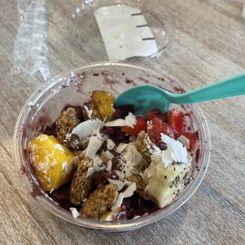 Tropical Smoothie Cafe - Açaí bowl - Juice Bars & Smoothies Near Me - St. Louis, Missouri Tropical Smoothie Cafe - Açaí bowl - Juice Bars & Smoothies Near Me - St. Louis, Missouri