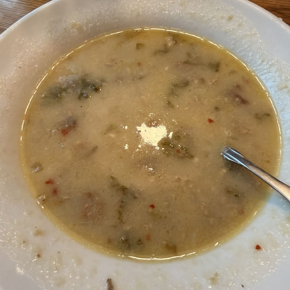 Olive Garden Italian Restaurant - Zuppa Toscana - Italian Near Me - Memphis, Tennessee Olive Garden Italian Restaurant - Zuppa Toscana - Italian Near Me - Memphis, Tennessee