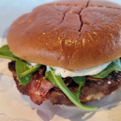 Burger King - Kings Selection Grana Padano. Satt Fleisch, satter Preis 8,29€ einzeln