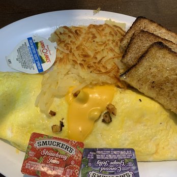 Mary's Kitchen - Country Western Omelet with wheat toast - Breakfast & Brunch Near Me - Virginia Beach, Virginia
