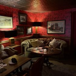 Ashten's - Ambiance