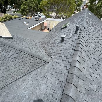 A's Roofing - CertainTeed presidential TL in charcoal black. Looks darker in person. - Roofing Near Me - Orange, California