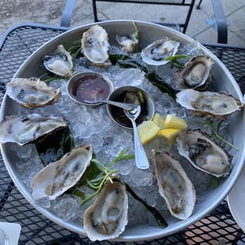 Le Coin - Dozen oysters - Seafood Near Me - Seattle, Washington
