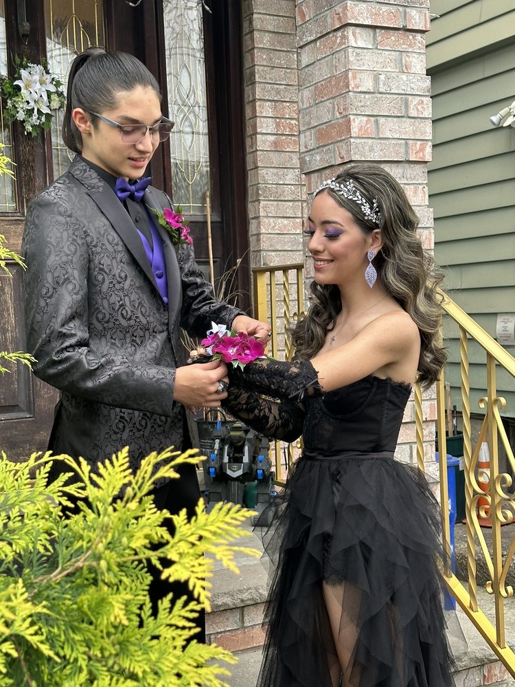 A PERSONAL TOUCH FLORIST Updated September 2024 39 Photos & 39