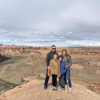 Twisted Jeep Rentals - Car Rental Near Me - Moab, Utah