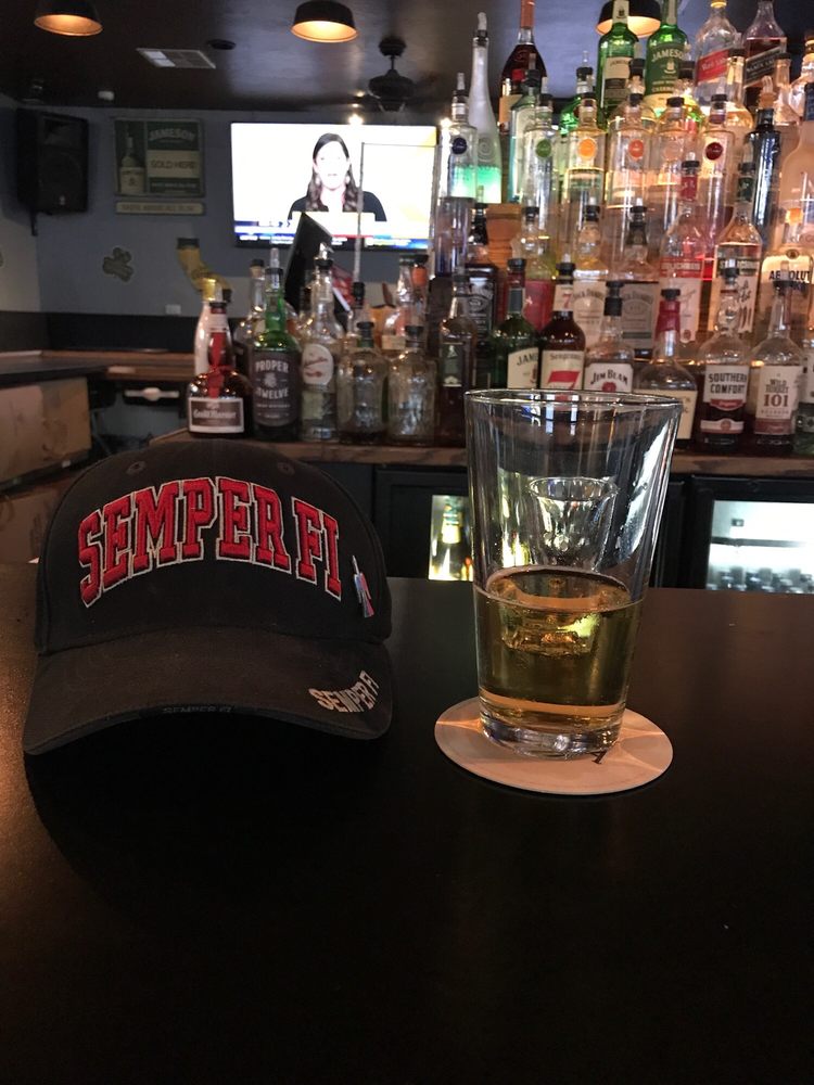 THE RUSTY HOOK 120 Photos & 58 Reviews Dive Bars 955 E Yosemite