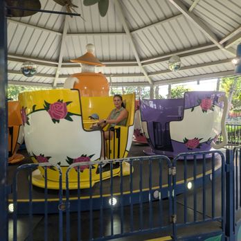 Storybook Land - Cup and Saucer - Amusement Parks Near Me - Egg Harbor Township, New Jersey