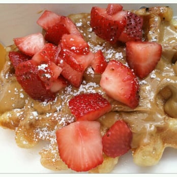 Wafels & Dinges - Liege waffel with spekuloos & strawberries - Food Stands Near Me - New York, New York Wafels & Dinges - Liege waffel with spekuloos & strawberries - Food Stands Near Me - New York, New York