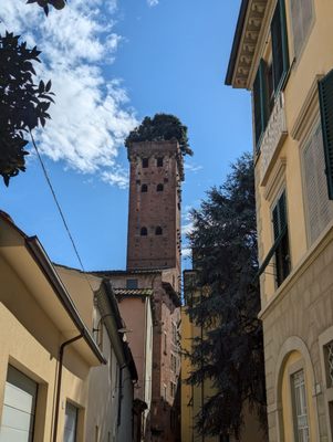 Torre delle Ore by null
