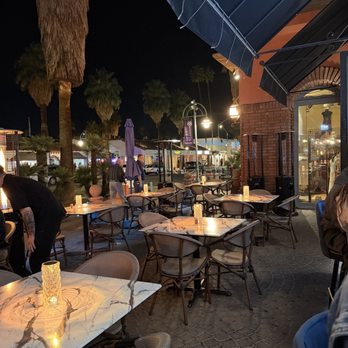 Jimmy B's - Outside patio and bar - Cocktail Bars Near Me - Palm Springs, California