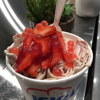ICICLES - Avocado custard with strawberries - Ice Cream & Frozen Yogurt Near Me - San Mateo, California ICICLES - Avocado custard with strawberries - Ice Cream & Frozen Yogurt Near Me - San Mateo, California