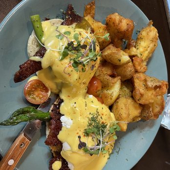 Berkeley Social Club - Blackstone Benedict - Breakfast & Brunch Near Me - Berkeley, California